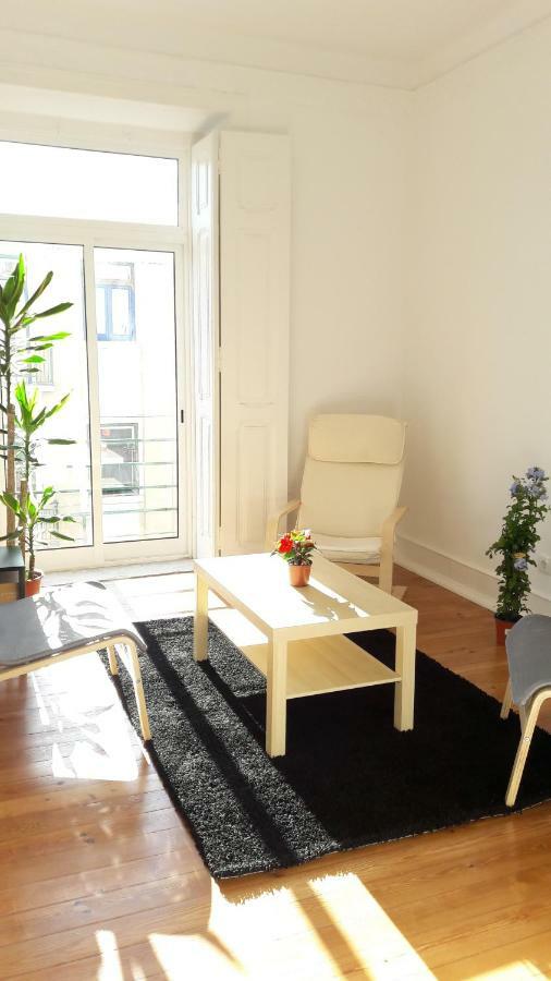 Fernando Pessoa Lisbon Rooms מראה חיצוני תמונה